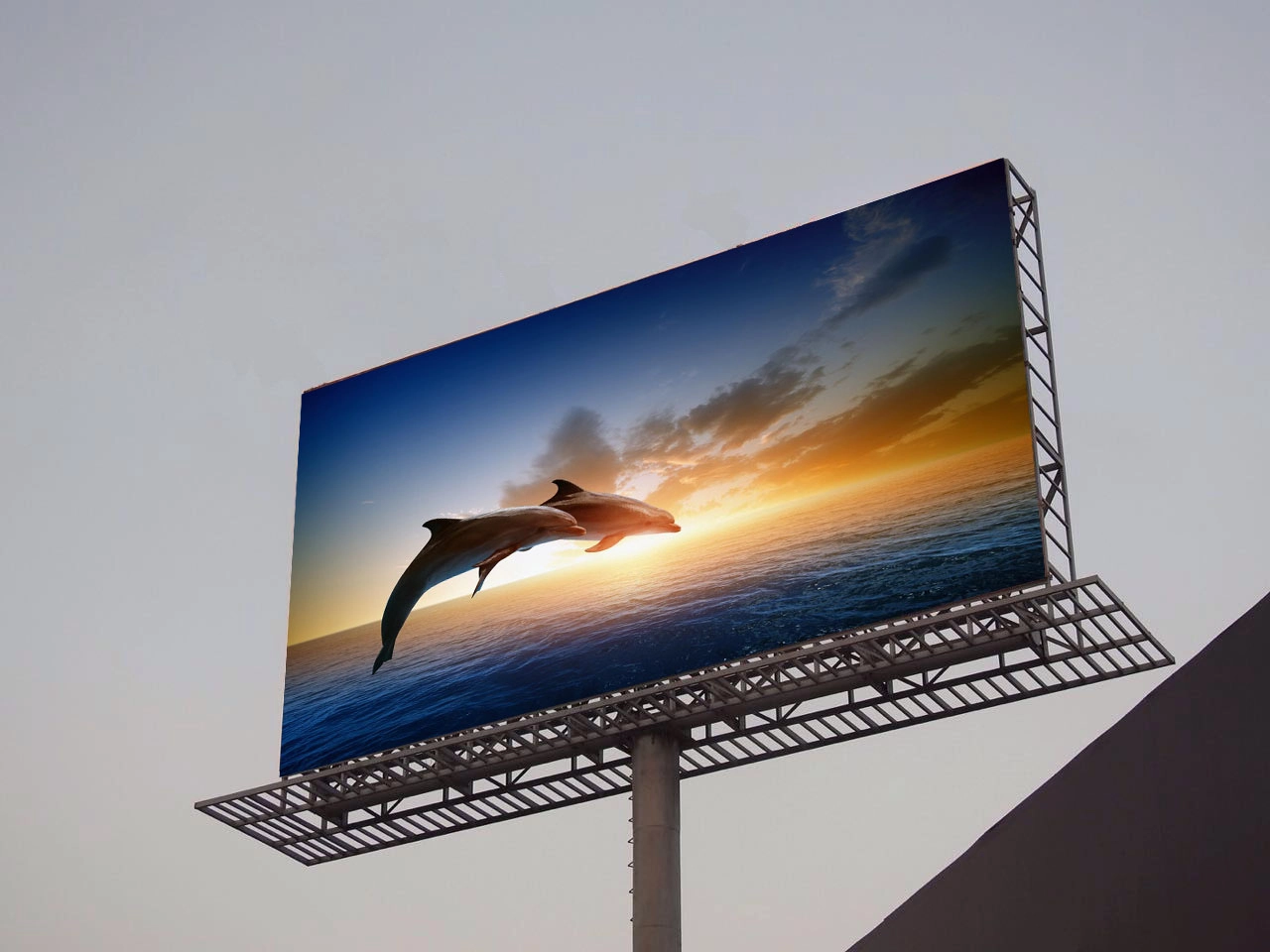 How Outdoor LED Screen Design Enhances Visual Performance and Durability