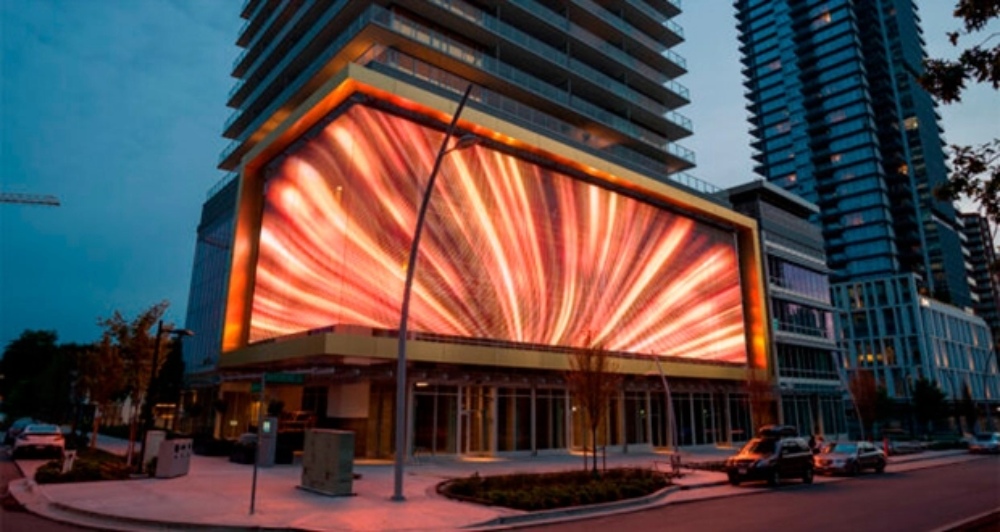 Outdoor LED Screens: Achieving Visual Brilliance Through Precise Engineering and Durability