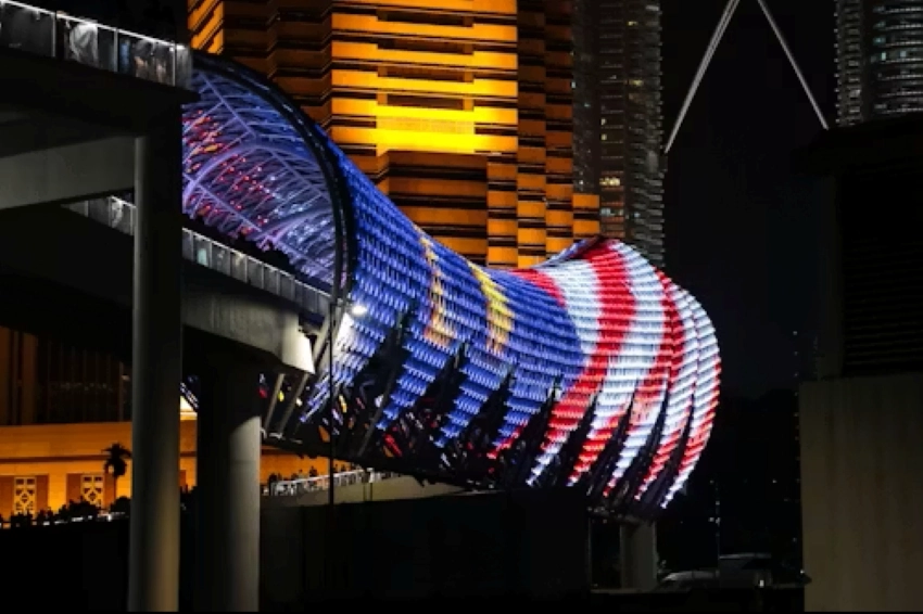 Wie man die besten flexiblen LED-Bildschirme für gekrümmte Architektur auswählt