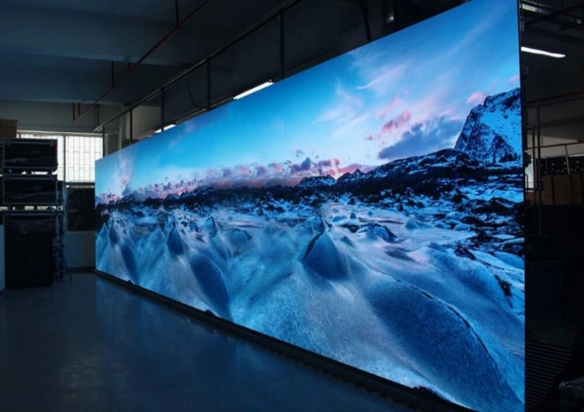 Der ultimative Einkaufsführer für kommerzielle LED-Displays: Lösungen für den Innen- und Außenbereich sowie flexible Lösungen