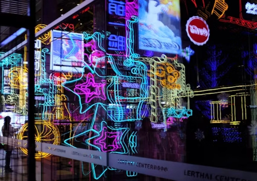 How to Choose Pixel Pitch for a Transparent LED Screen on a Glass Facade