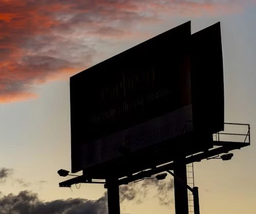 outdoor LED screen for highway advertising